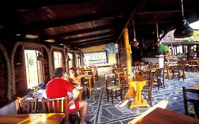 Caravos Hotel